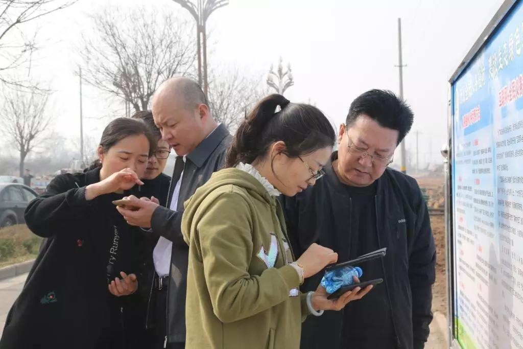 市级领导学习如何募捐.jpg