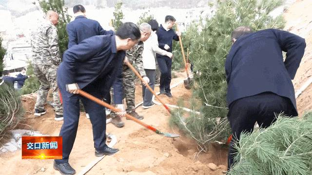 1776229733761933.gif 640 (1).gif